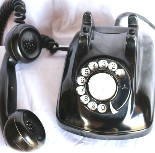黒電話 ４号C 強電式電話機 通称「ダルマ」A69-5
