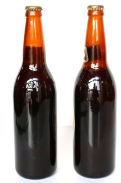 古い時代のサッポロ ヱビスビール大瓶2本 A67-3