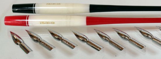 プラスチックペン軸２本とサジペン10本 B132-5