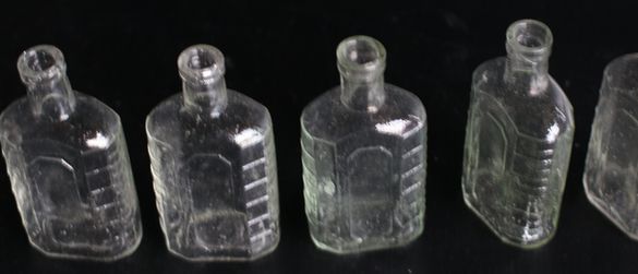 薬瓶 ガラス瓶　目盛り付き　A344-5