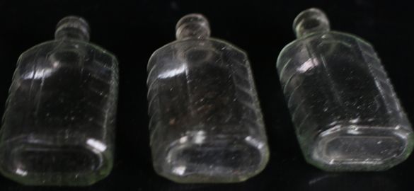 薬瓶 ガラス瓶　目盛り付き　A344-6