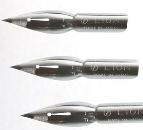LIONペンドームとプラスチックペン軸 B284-10