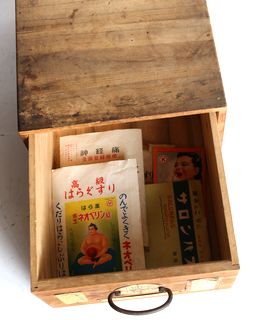 富山の配置薬 木箱と薬　A178-5